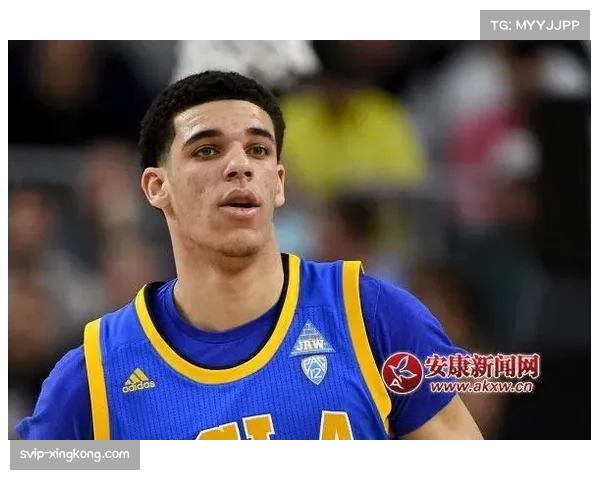 查尔斯李改造鲍尔角色 从组织核心转型为空间支点 查尔斯李改造鲍尔角色 从组织核心转型为空间支点